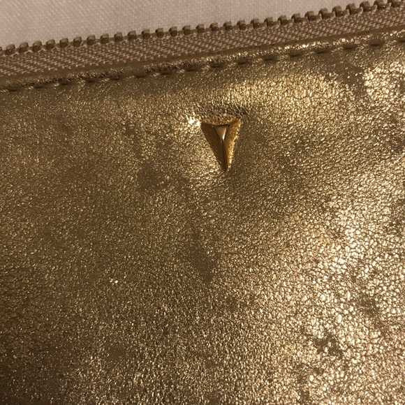 Stella & Dot handbag, metallic gold - Picture 2 of 3